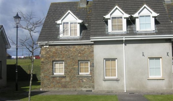 4 Dubh Carrig, Ardmore, Waterford