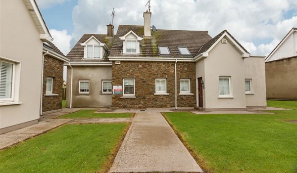 11 Dubh Carrig, Ardmore, Waterford