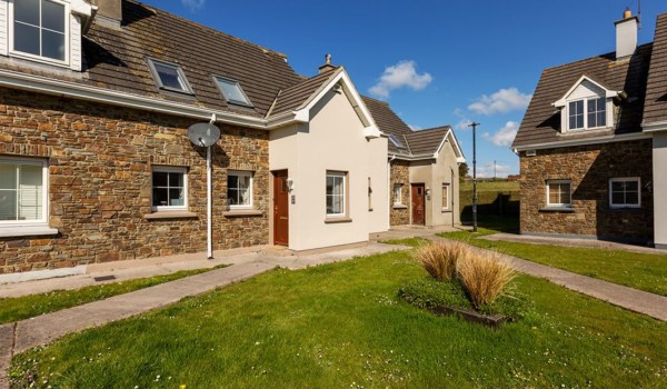 2 Dubh Carrig, Ardmore, Waterford